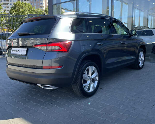 Серый Шкода Kodiaq, объемом двигателя 1.97 л и пробегом 222 тыс. км за 28000 $, фото 31 на Automoto.ua
