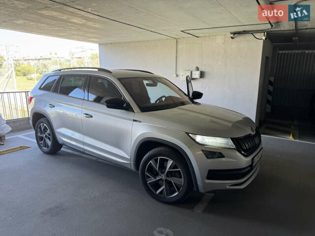 Серый Шкода Kodiaq, объемом двигателя 1.98 л и пробегом 208 тыс. км за 28500 $, фото 6 на Automoto.ua