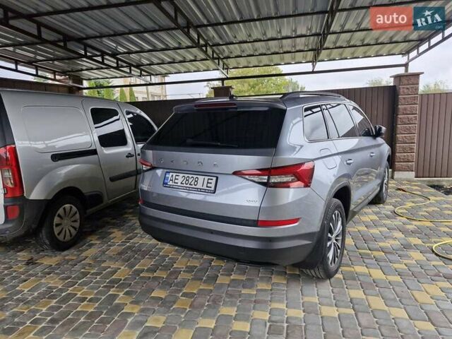 Шкода Kodiaq 2020 в Кривом Роге на Automoto.ua Серый Шкода Kodiaq, объемом двигателя 0 л и пробегом 66 тыс. км за 35000 $, фото 40 на Automoto.ua