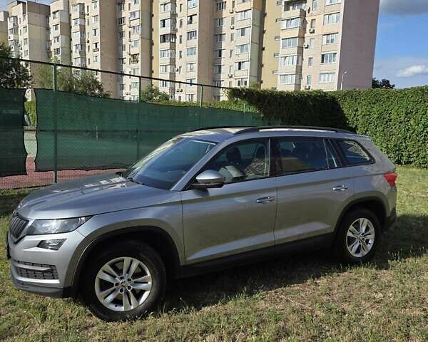 Серый Шкода Kodiaq, объемом двигателя 1.98 л и пробегом 92 тыс. км за 24000 $, фото 3 на Automoto.ua