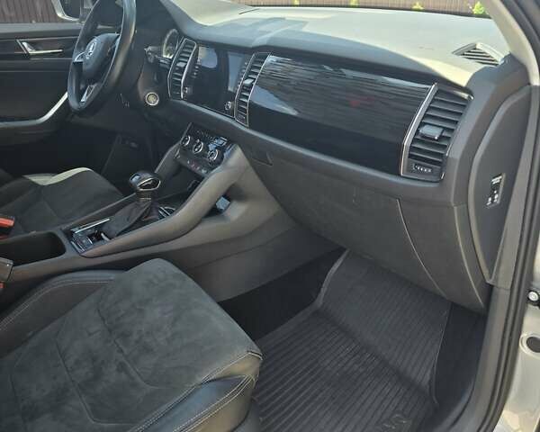 Сірий Шкода Kodiaq, об'ємом двигуна 1.4 л та пробігом 176 тис. км за 33000 $, фото 8 на Automoto.ua