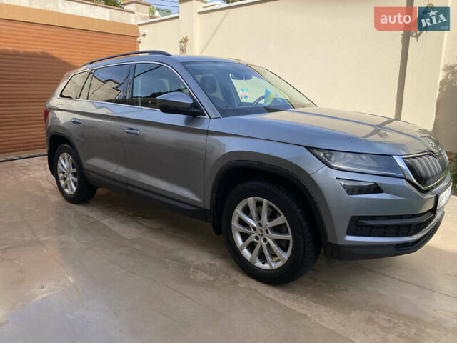 Серый Шкода Kodiaq, объемом двигателя 1.98 л и пробегом 209 тыс. км за 25200 $, фото 15 на Automoto.ua
