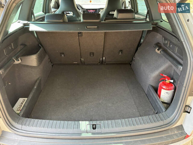 Шкода Kodiaq 2020 у Києві на Automoto.ua Сірий Шкода Kodiaq, об'ємом двигуна 2 л та пробігом 255 тис. км за 25999 $, фото 18 на Automoto.ua