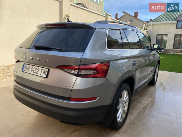 Серый Шкода Kodiaq, объемом двигателя 1.98 л и пробегом 209 тыс. км за 25200 $, фото 16 на Automoto.ua