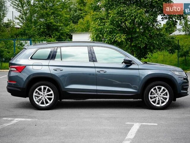 Серый Шкода Kodiaq, объемом двигателя 1.98 л и пробегом 58 тыс. км за 30500 $, фото 4 на Automoto.ua