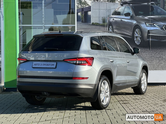Шкода Kodiaq 2020 в Хмельницком на Automoto.ua Серый Шкода Kodiaq, объемом двигателя 2 л и пробегом 93 тыс. км за 31239 $, фото 18 на Automoto.ua
