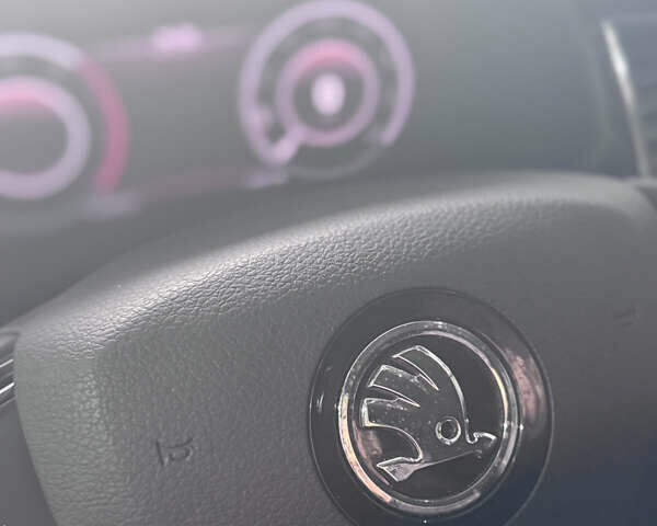 Шкода Kodiaq 2020 у Рівному на Automoto.ua Сірий Шкода Kodiaq, об'ємом двигуна 1.97 л та пробігом 78 тис. км за 32200 $, фото 22 на Automoto.ua