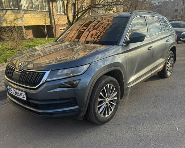 Сірий Шкода Kodiaq, об'ємом двигуна 1.97 л та пробігом 78 тис. км за 33000 $, фото 1 на Automoto.ua