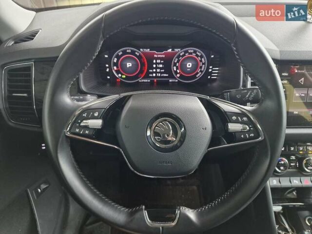 Шкода Kodiaq 2020 в Кривом Роге на Automoto.ua Серый Шкода Kodiaq, объемом двигателя 0 л и пробегом 66 тыс. км за 35000 $, фото 50 на Automoto.ua