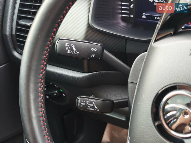 Серый Шкода Kodiaq, объемом двигателя 2 л и пробегом 188 тыс. км за 35499 $, фото 36 на Automoto.ua