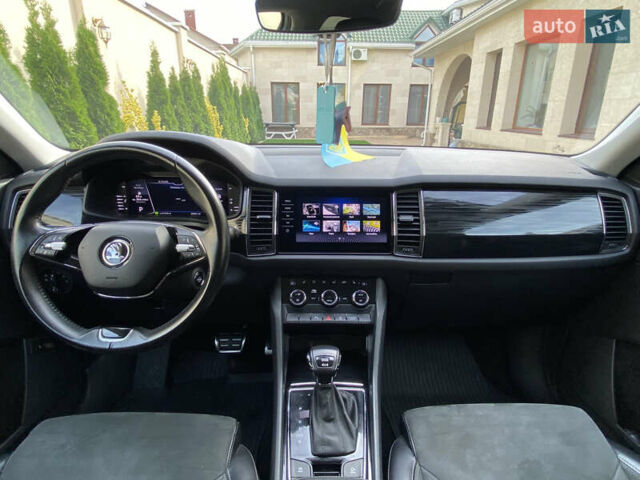Серый Шкода Kodiaq, объемом двигателя 1.98 л и пробегом 209 тыс. км за 25200 $, фото 40 на Automoto.ua