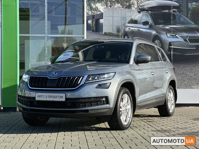 Шкода Kodiaq 2020 в Хмельницком на Automoto.ua Серый Шкода Kodiaq, объемом двигателя 2 л и пробегом 93 тыс. км за 31239 $, фото 2 на Automoto.ua