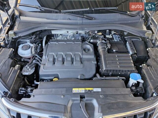 Шкода Kodiaq 2020 в Кривом Роге на Automoto.ua Серый Шкода Kodiaq, объемом двигателя 0 л и пробегом 66 тыс. км за 35000 $, фото 44 на Automoto.ua