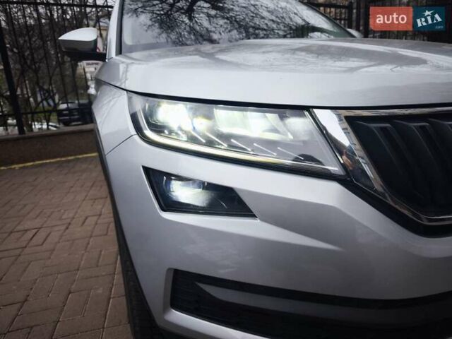 Серый Шкода Kodiaq, объемом двигателя 1.98 л и пробегом 129 тыс. км за 28500 $, фото 10 на Automoto.ua