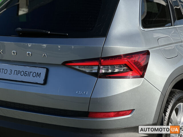 Шкода Kodiaq 2020 в Хмельницком на Automoto.ua Серый Шкода Kodiaq, объемом двигателя 2 л и пробегом 93 тыс. км за 31239 $, фото 19 на Automoto.ua