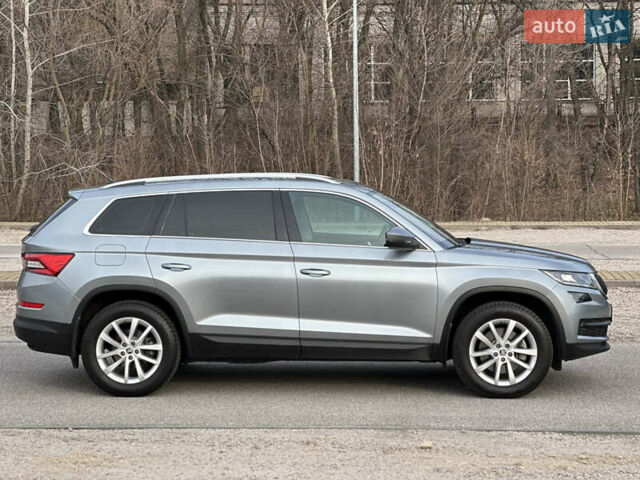 Серый Шкода Kodiaq, объемом двигателя 2 л и пробегом 69 тыс. км за 33500 $, фото 5 на Automoto.ua