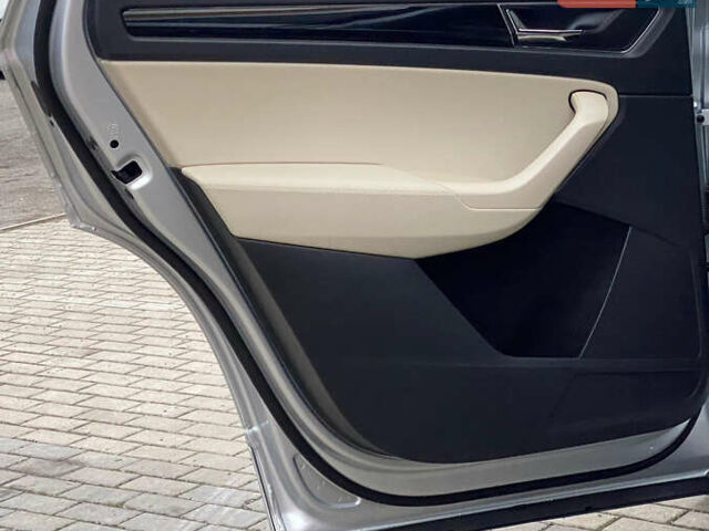 Серый Шкода Kodiaq, объемом двигателя 2 л и пробегом 144 тыс. км за 32500 $, фото 43 на Automoto.ua