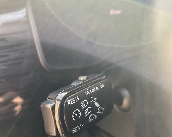 Серый Шкода Kodiaq, объемом двигателя 1.98 л и пробегом 209 тыс. км за 25200 $, фото 49 на Automoto.ua