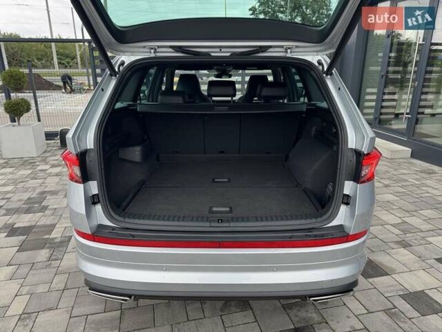 Серый Шкода Kodiaq, объемом двигателя 2 л и пробегом 145 тыс. км за 37900 $, фото 30 на Automoto.ua