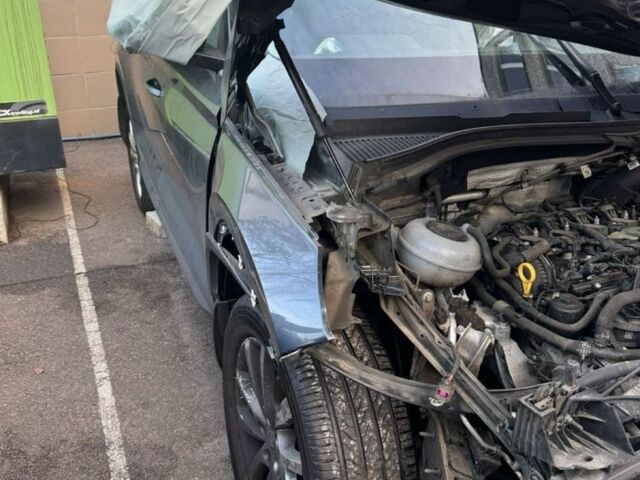 Серый Шкода Kodiaq, объемом двигателя 2 л и пробегом 130 тыс. км за 10000 $, фото 2 на Automoto.ua