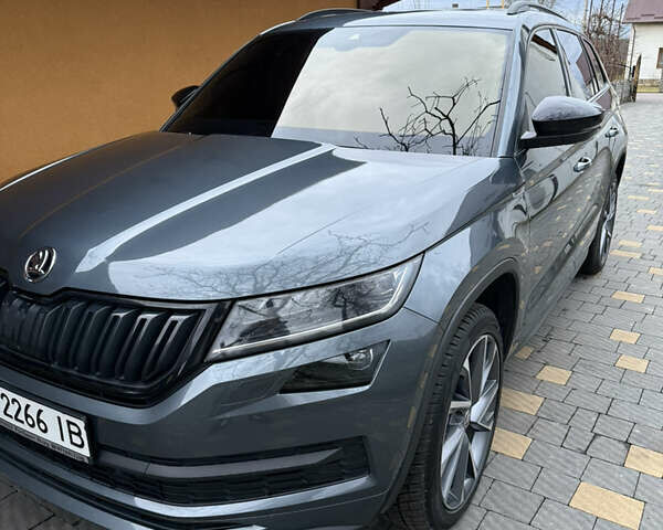Сірий Шкода Kodiaq, об'ємом двигуна 1.97 л та пробігом 150 тис. км за 35350 $, фото 1 на Automoto.ua