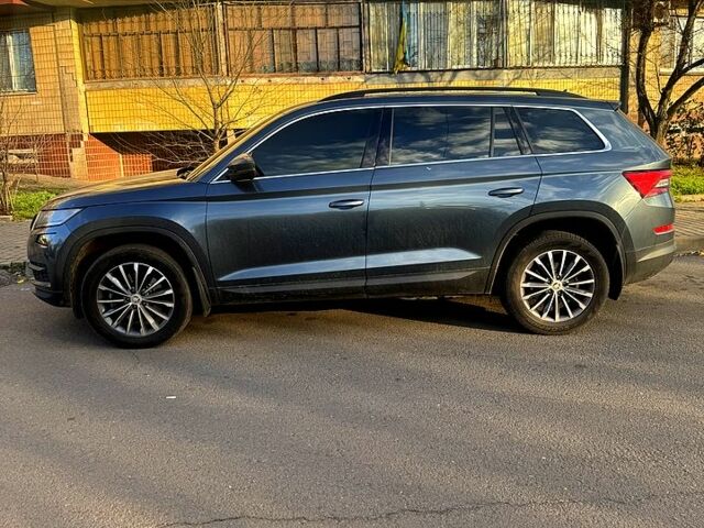 Серый Шкода Kodiaq, объемом двигателя 2 л и пробегом 78 тыс. км за 33000 $, фото 3 на Automoto.ua