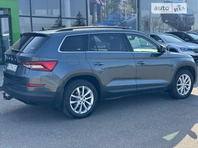 Серый Шкода Kodiaq, объемом двигателя 2 л и пробегом 135 тыс. км за 26900 $, фото 4 на Automoto.ua
