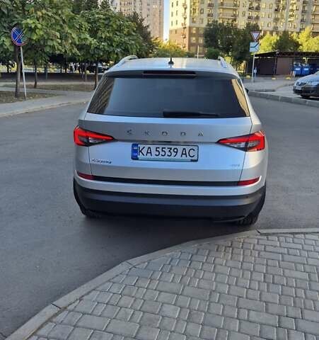 Серый Шкода Kodiaq, объемом двигателя 1.97 л и пробегом 136 тыс. км за 28500 $, фото 3 на Automoto.ua