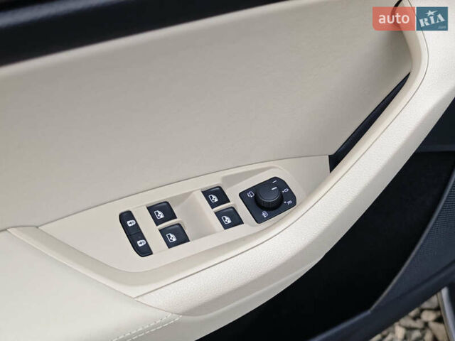 Шкода Kodiaq 2020 в Луцке на Automoto.ua Серый Шкода Kodiaq, объемом двигателя 2 л и пробегом 222 тыс. км за 31191 $, фото 22 на Automoto.ua