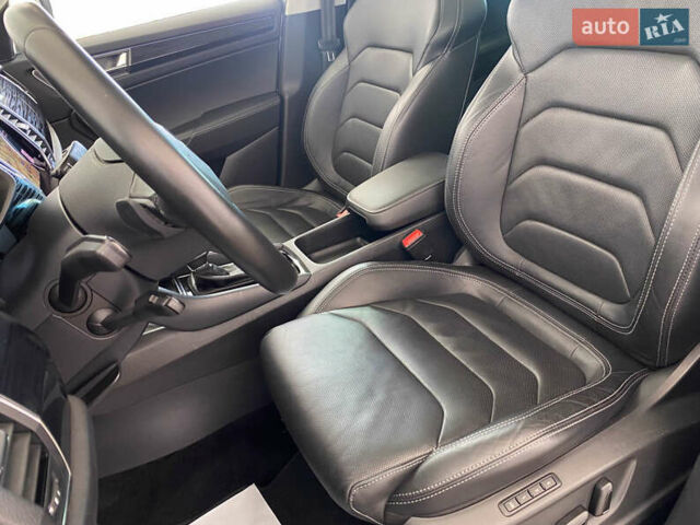 Серый Шкода Kodiaq, объемом двигателя 1.97 л и пробегом 179 тыс. км за 29950 $, фото 7 на Automoto.ua