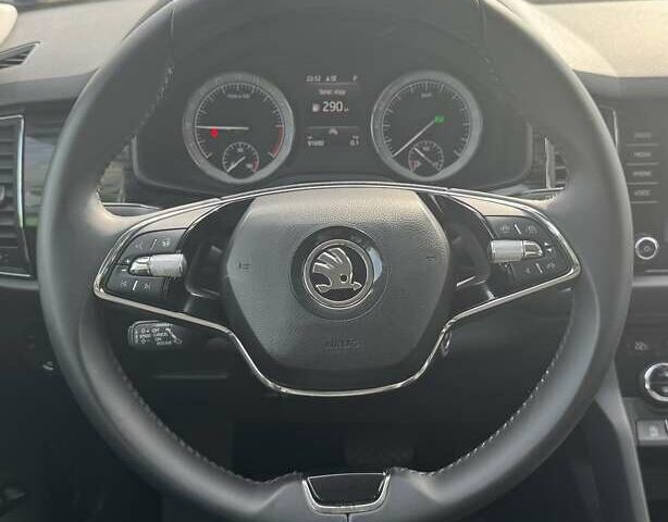 Серый Шкода Kodiaq, объемом двигателя 1.97 л и пробегом 92 тыс. км за 28990 $, фото 21 на Automoto.ua