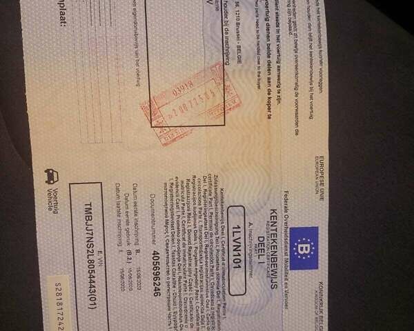 Сірий Шкода Kodiaq, об'ємом двигуна 1.98 л та пробігом 291 тис. км за 25500 $, фото 22 на Automoto.ua