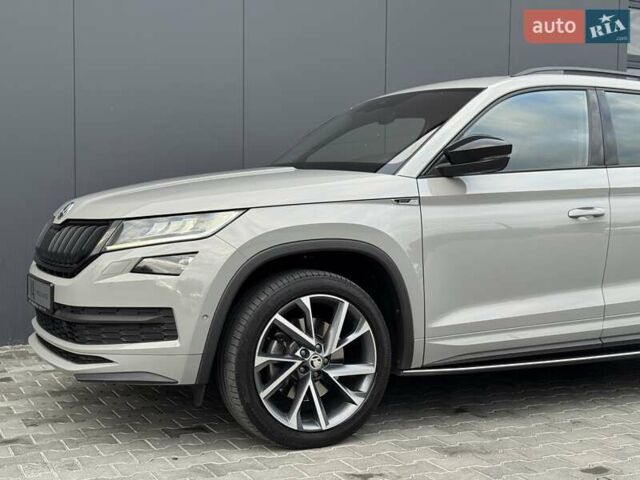 Шкода Kodiaq 2020 в Луцке на Automoto.ua Серый Шкода Kodiaq, объемом двигателя 1.97 л и пробегом 175 тыс. км за 37107 $, фото 8 на Automoto.ua
