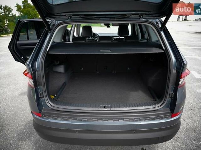Серый Шкода Kodiaq, объемом двигателя 1.98 л и пробегом 58 тыс. км за 30500 $, фото 36 на Automoto.ua