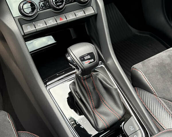 Сірий Шкода Kodiaq, об'ємом двигуна 1.97 л та пробігом 125 тис. км за 43267 $, фото 41 на Automoto.ua