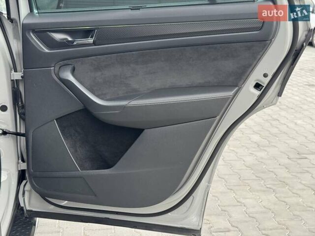 Шкода Kodiaq 2020 в Луцке на Automoto.ua Серый Шкода Kodiaq, объемом двигателя 1.97 л и пробегом 175 тыс. км за 37107 $, фото 34 на Automoto.ua