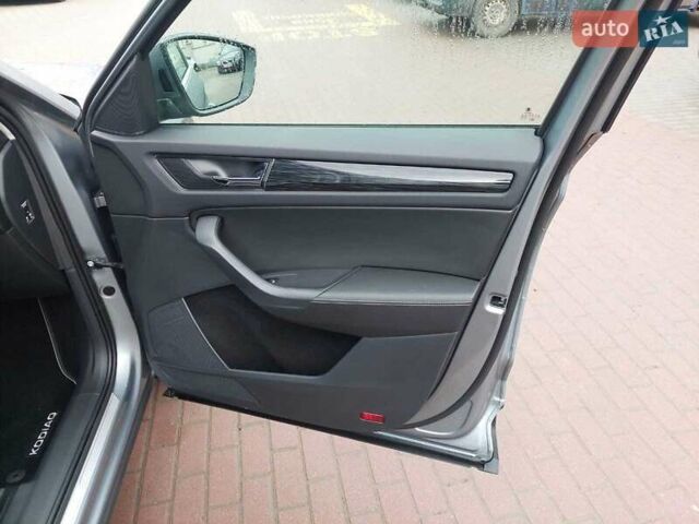 Сірий Шкода Kodiaq, об'ємом двигуна 1.98 л та пробігом 291 тис. км за 25500 $, фото 21 на Automoto.ua