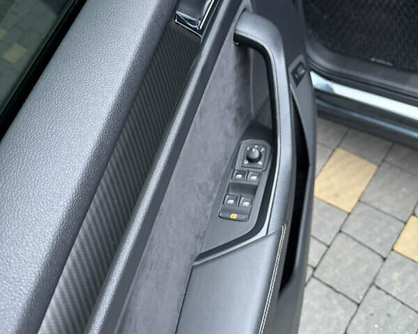 Сірий Шкода Kodiaq, об'ємом двигуна 1.97 л та пробігом 150 тис. км за 35350 $, фото 15 на Automoto.ua