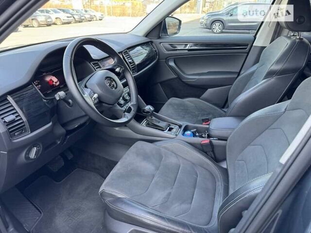 Серый Шкода Kodiaq, объемом двигателя 2 л и пробегом 135 тыс. км за 26500 $, фото 12 на Automoto.ua