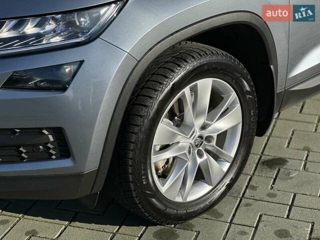 Серый Шкода Kodiaq, объемом двигателя 1.97 л и пробегом 93 тыс. км за 31387 $, фото 4 на Automoto.ua