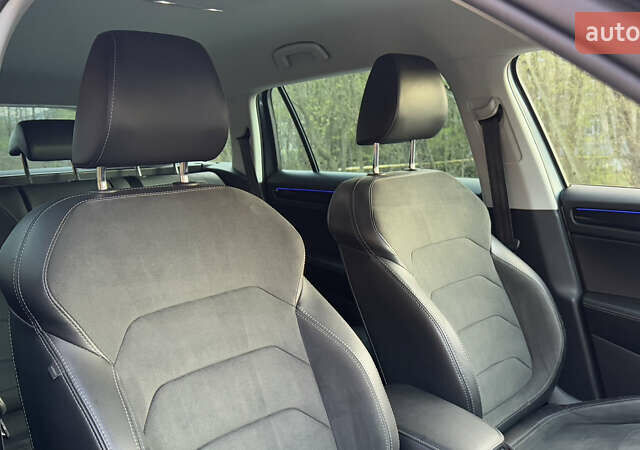 Серый Шкода Kodiaq, объемом двигателя 1.97 л и пробегом 160 тыс. км за 30474 $, фото 134 на Automoto.ua