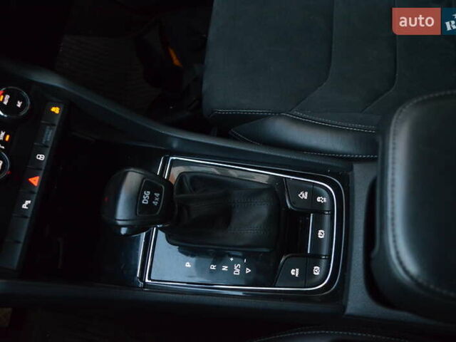 Сірий Шкода Kodiaq, об'ємом двигуна 1.98 л та пробігом 315 тис. км за 24985 $, фото 34 на Automoto.ua