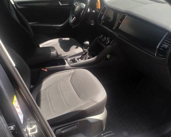 Серый Шкода Kodiaq, объемом двигателя 1.97 л и пробегом 195 тыс. км за 28300 $, фото 13 на Automoto.ua
