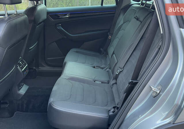 Серый Шкода Kodiaq, объемом двигателя 1.97 л и пробегом 160 тыс. км за 30474 $, фото 180 на Automoto.ua