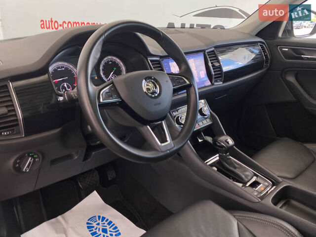 Серый Шкода Kodiaq, объемом двигателя 1.97 л и пробегом 179 тыс. км за 29950 $, фото 6 на Automoto.ua