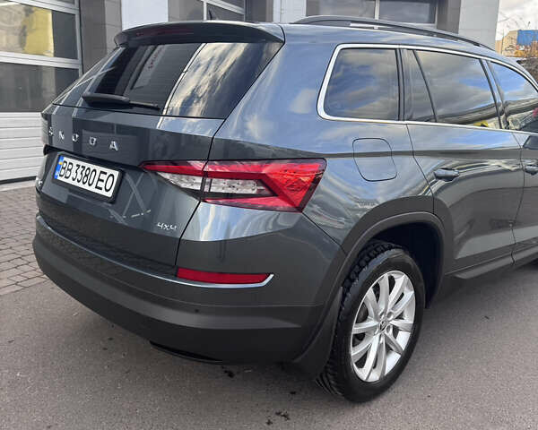 Шкода Kodiaq 2020 у Рівному на Automoto.ua Сірий Шкода Kodiaq, об'ємом двигуна 1.97 л та пробігом 78 тис. км за 32200 $, фото 3 на Automoto.ua