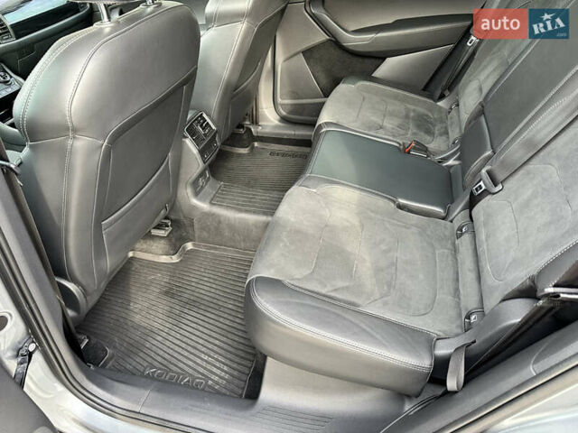 Серый Шкода Kodiaq, объемом двигателя 2 л и пробегом 69 тыс. км за 33500 $, фото 28 на Automoto.ua