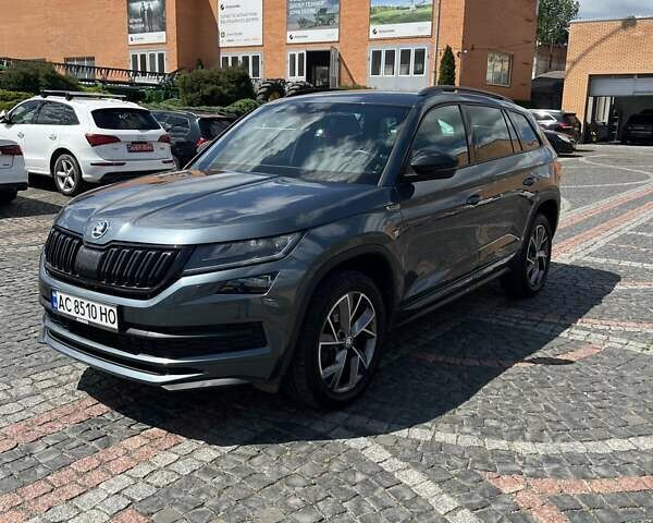 Серый Шкода Kodiaq, объемом двигателя 1.97 л и пробегом 170 тыс. км за 29000 $, фото 6 на Automoto.ua