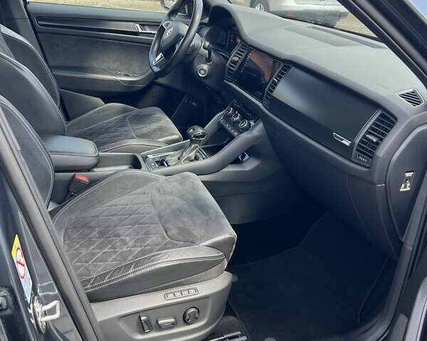 Серый Шкода Kodiaq, объемом двигателя 1.97 л и пробегом 170 тыс. км за 29000 $, фото 13 на Automoto.ua