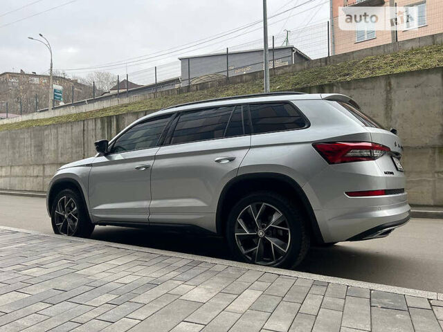 Серый Шкода Kodiaq, объемом двигателя 2 л и пробегом 35 тыс. км за 35500 $, фото 4 на Automoto.ua